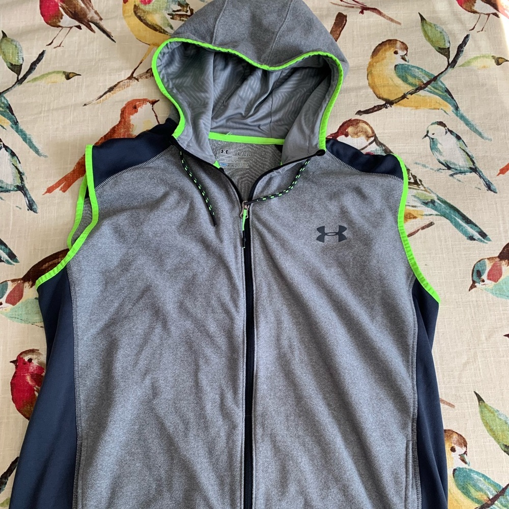Under Armour Cold-Gear Sleeveless Loose Hoodie XL